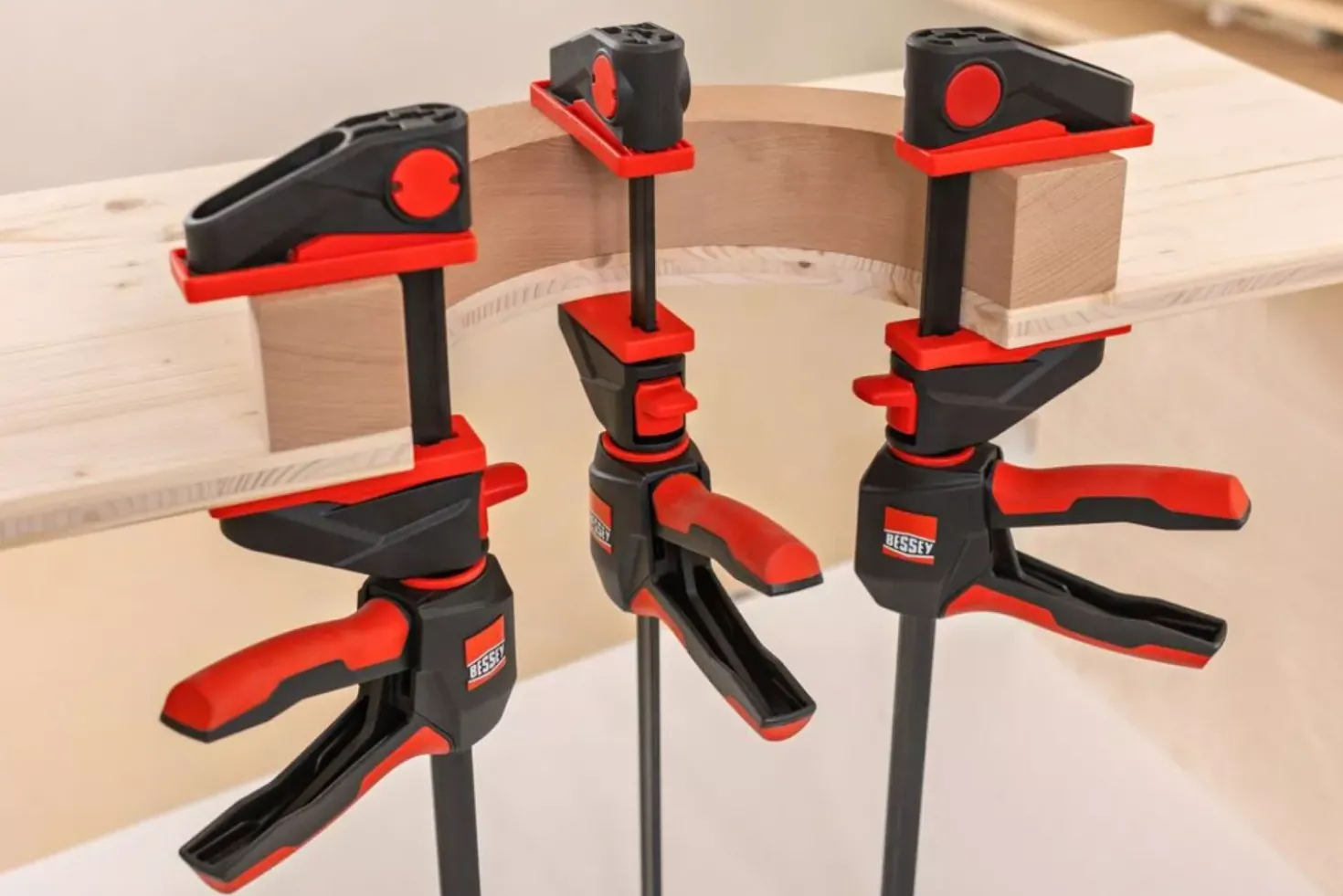 Bessey EZ360M-30 Eenhands Lijmtang - 300 x 60mm