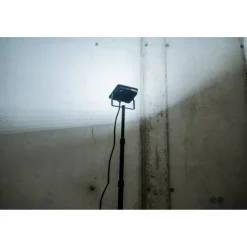 Brennenstuhl JARO 7060 T LED Bouwlamp Met Statief - 5800Lm