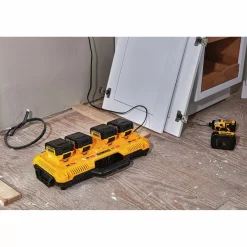 DeWALT DCB104-QW 10,8/18/54V Li-ion XR accu Duolader