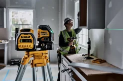 DeWALT DCE088D1G18-QW 12V / 18V Li-ion XR Accu Zelfnivellerende kruislijnlaser set (1x 2.0Ah) in TSTAK koffer - groen