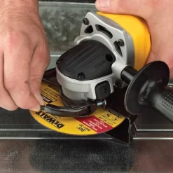DeWALT DCG412M2 18V Li-ion XR accu haakse slijper set (2x 4.0Ah) in koffer - 125mm
