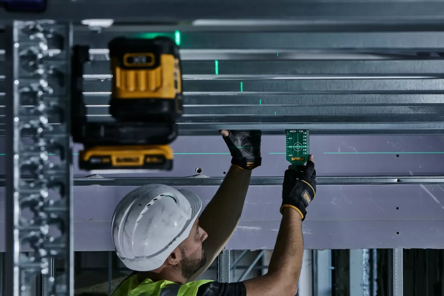 DeWALT DCLE34021N 18V Kruislijnlaser - Groen - 2x 55m - 2 lijnen - IP54