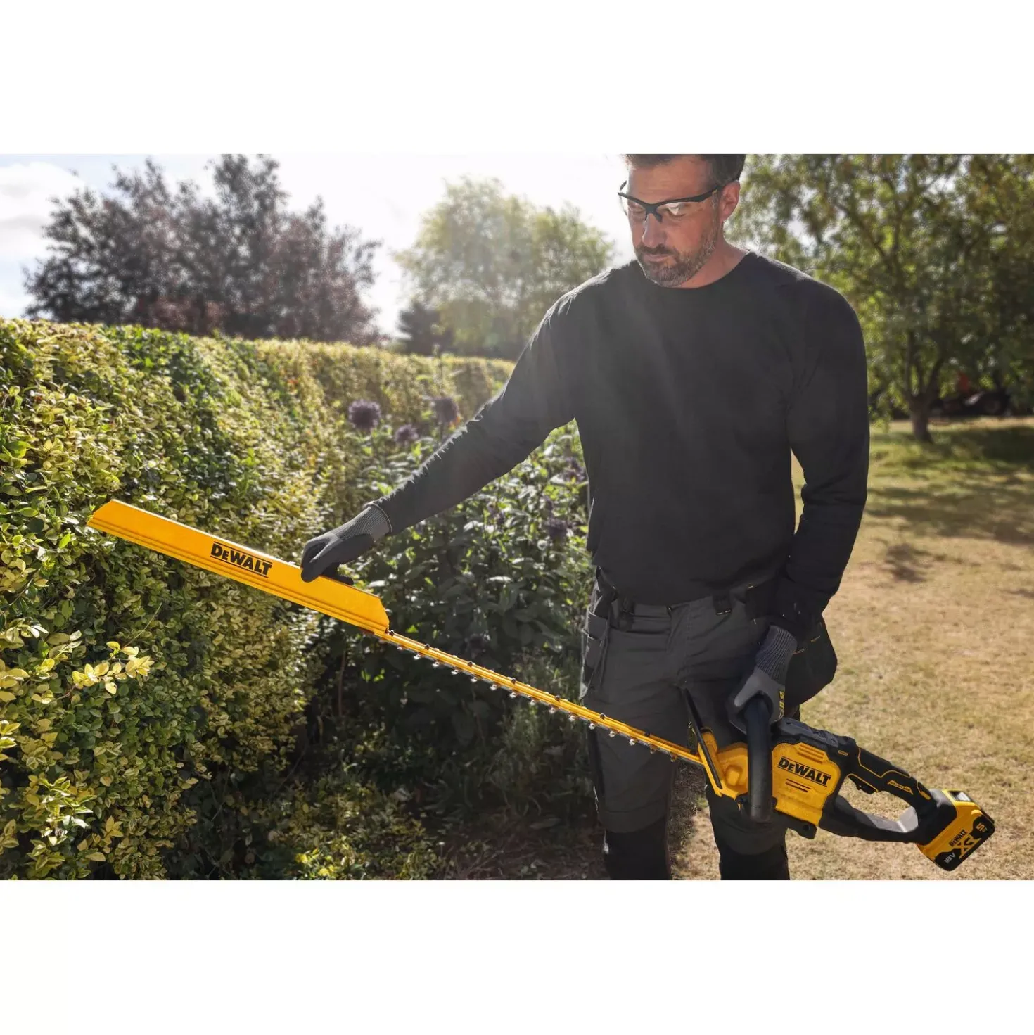 DeWALT DCMHT567P1-QW 18V Li-ion accu heggenschaar set (1x 5.0Ah accu) - 60cm
