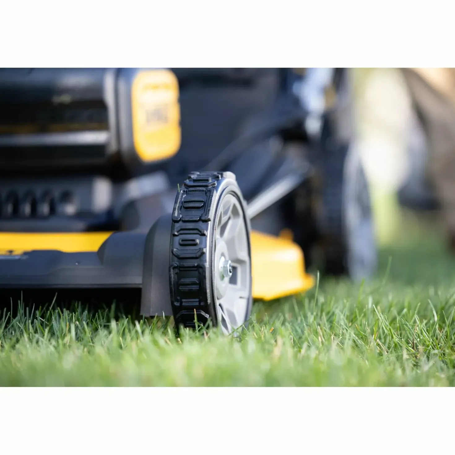 DeWALT DCMWP134N 18V XR Li-Ion Accu Grasmaaier body - Koolborstelloos - 48cm