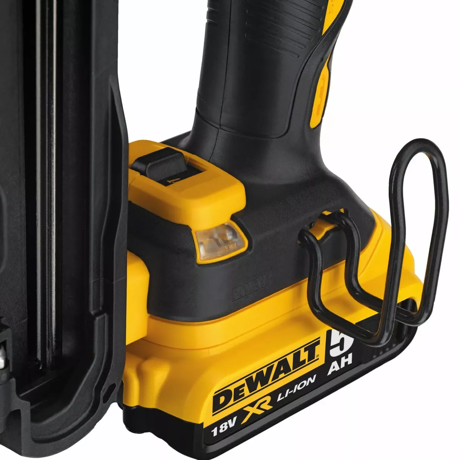 DeWALT DCN650P2-QW 18V Li-ion XR accu afwerktacker (2x 5.0Ah) in TSTAK