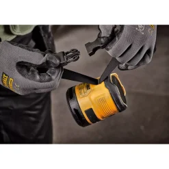 DeWALT DCR009-XJ Bluetooth Speaker USB-C - IP67