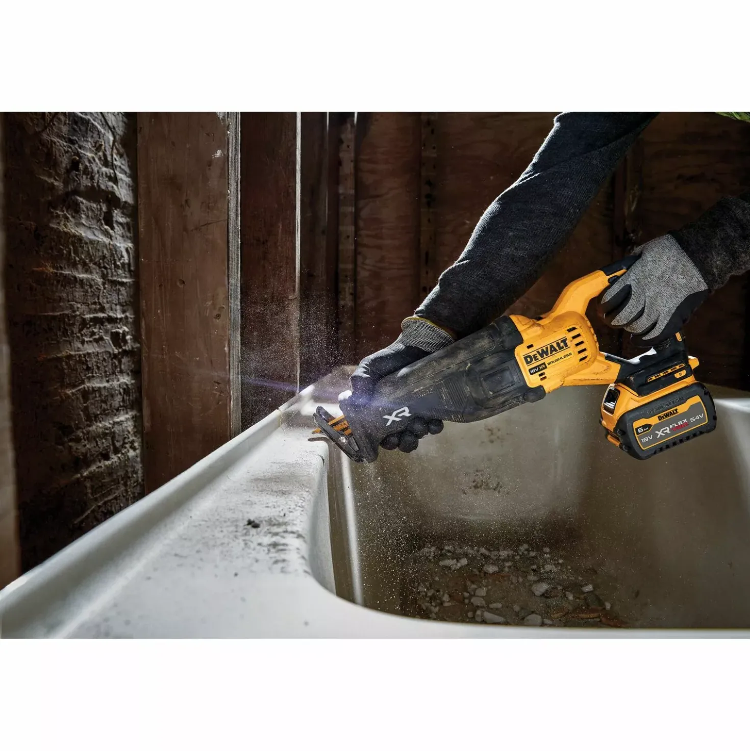 DeWALT DCS386NT-XJ 54V Li-ion XR FlexVolt accu reciprozaag body in TSTAK