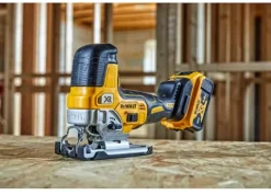 DeWALT DCS335P2-QW 18V XR Li-ion XR accu decoupeerzaag set (2x 5.0Ah) in TSTAK - koolborstelloos
