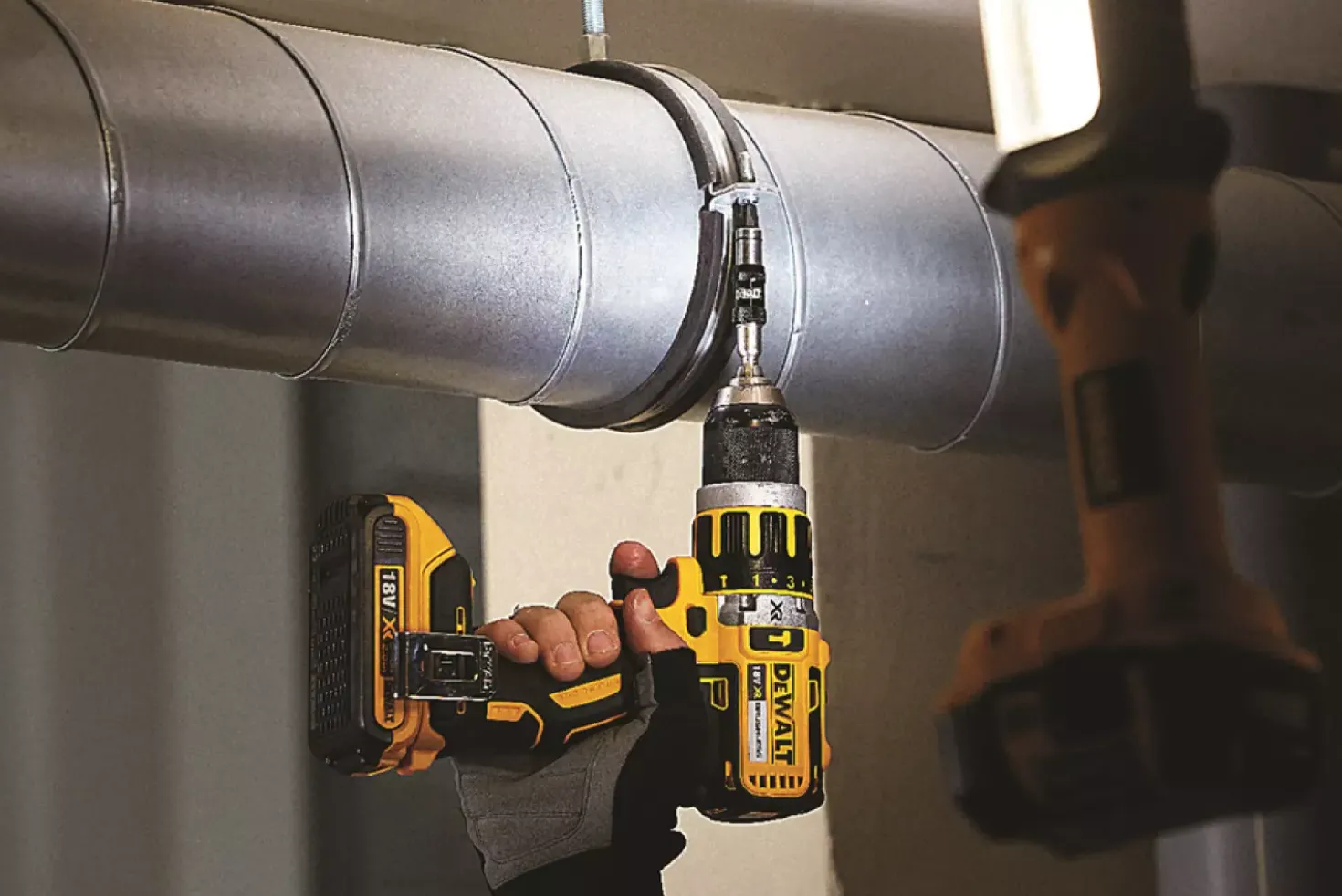 DeWALT DT70518T-QZ 10-delige impact Torsion bitset met zwenkbare bit tip houder
