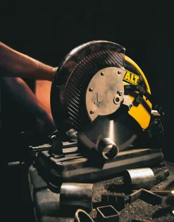 DeWALT DW872-QS Metaal afkortzaag - 2200W - 355mm