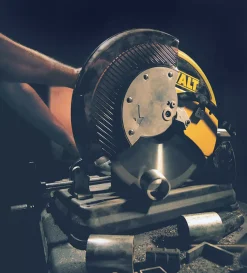 DeWALT DW872-QS Metaal afkortzaag - 2200W - 355mm