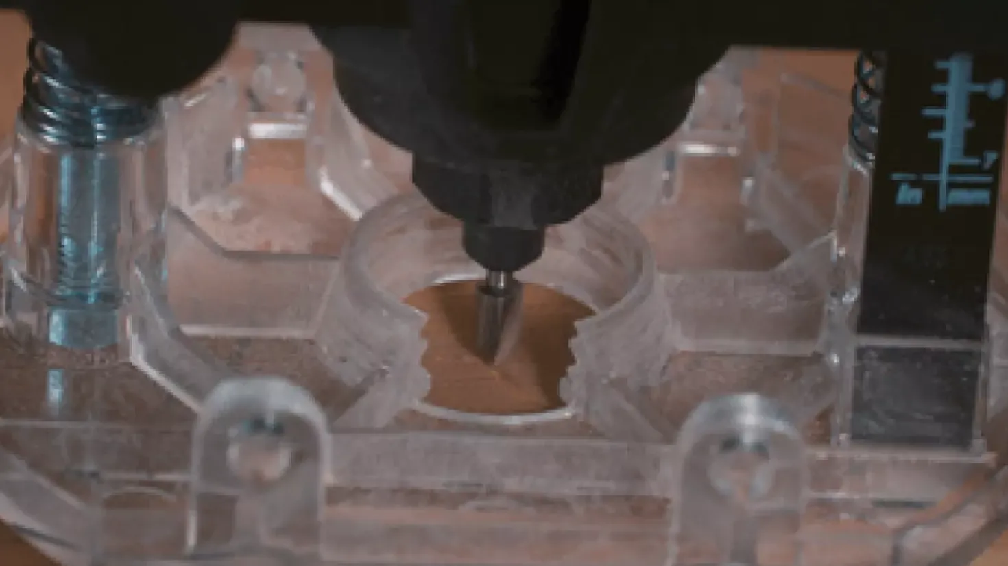 DREMEL 660JA 7-Delige multifunctionele Frezenset in houten koffer