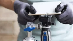 Dremel 2500 Multi-Vise 3-in-1 en 360° stationaire bankschroef, losstaande klem en gereedschaphouder