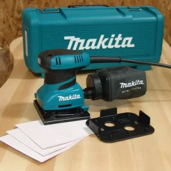 Makita BO4556K Vlakschuurmachine in koffer - 200W - 112 x 102mm