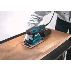 Makita BO3711 Vlakschuurmachine - 190W - 93 x 185mm