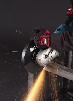 Makita GA9020RFK3 Haakse slijper incl. 2 diamantzaagbladen in koffer - 2200W - 230mm - Softstart