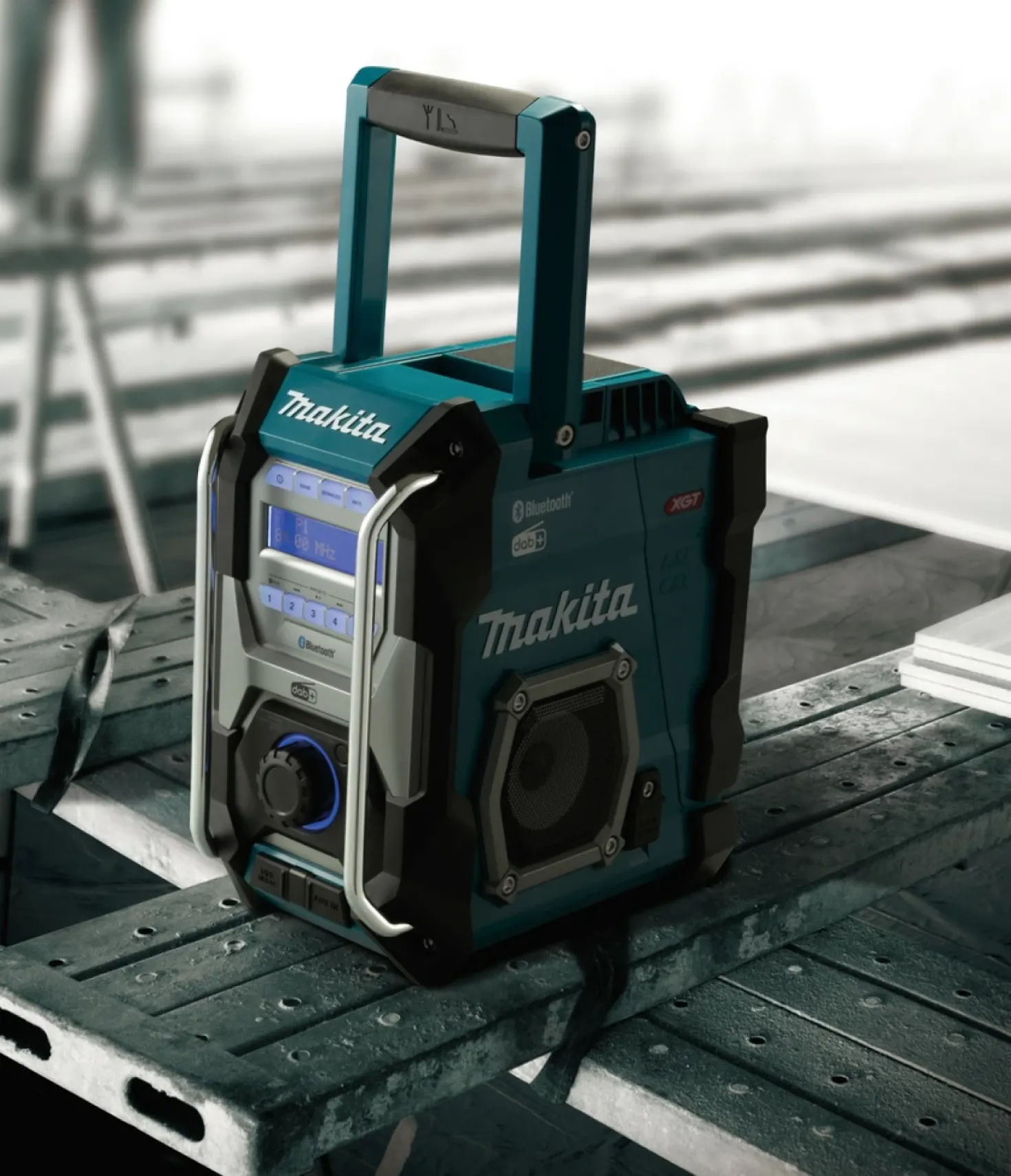 Makita MR004GZ 14,4/18/40V Li-Ion accu bouwradio body - FM/AM - DAB+ - Bluetooth - 230V