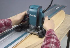 Makita RP0900J Bovenfrees in Mbox - 900W - 8mm
