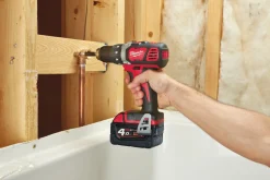 Milwaukee M18 BDD-402C 18V Li-Ion accu boor-/schroefmachine set (2x 4.0Ah accu) in koffer