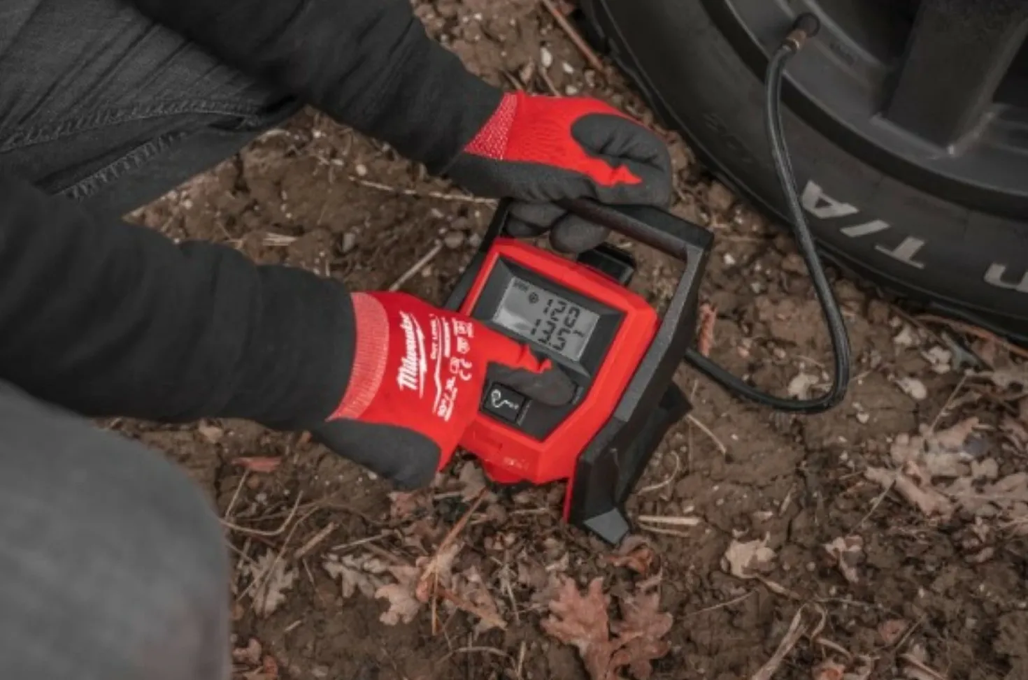 Milwaukee M12 BI-0 Li-Ion accu subcompacte luchtpomp - body