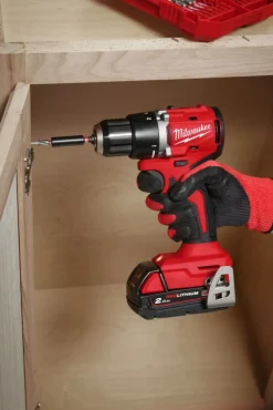 Milwaukee M18 BLDDRC-202C 18V Li-ion accu boor-/schroefmachine (2x 2.0Ah accu) in koffer