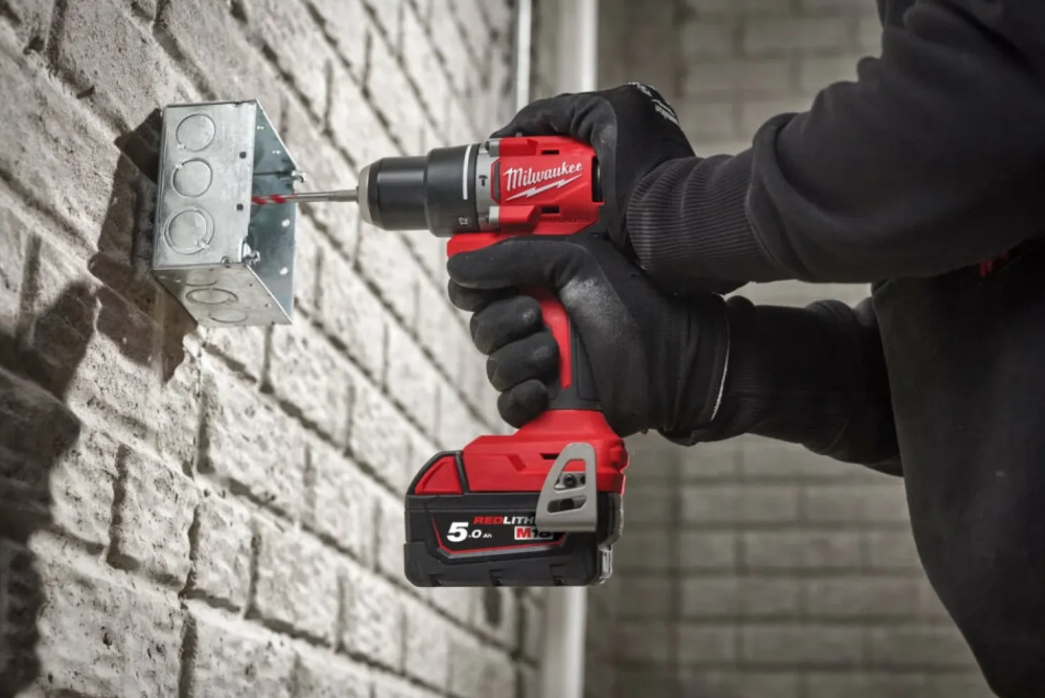 Milwaukee M18 BLDDRC-502C 18V Li-ion accu boor-/schroefmachine (2x 5.0Ah accu) set in koffer