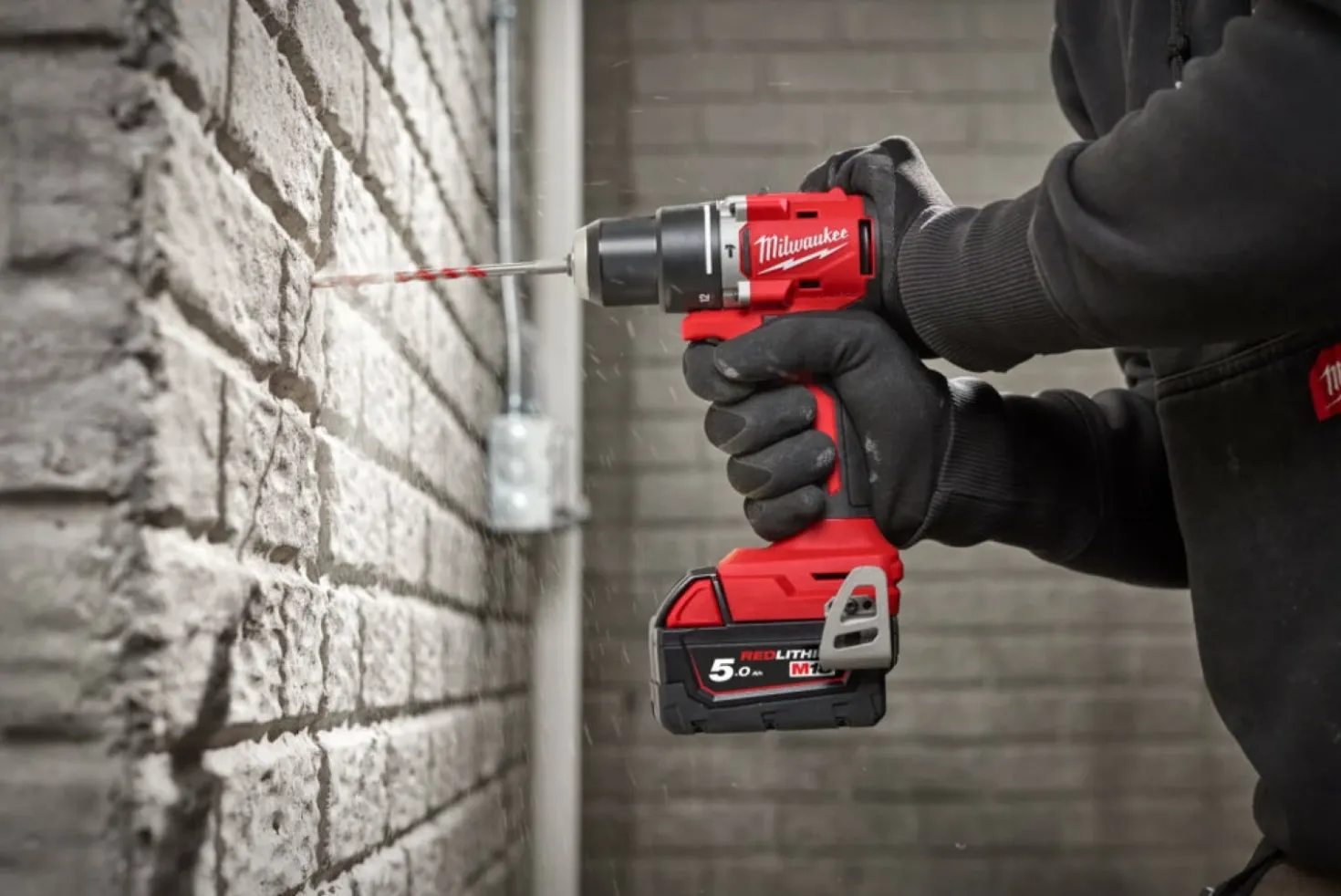 Milwaukee M18 BLDDRC-502C 18V Li-ion accu boor-/schroefmachine (2x 5.0Ah accu) set in koffer