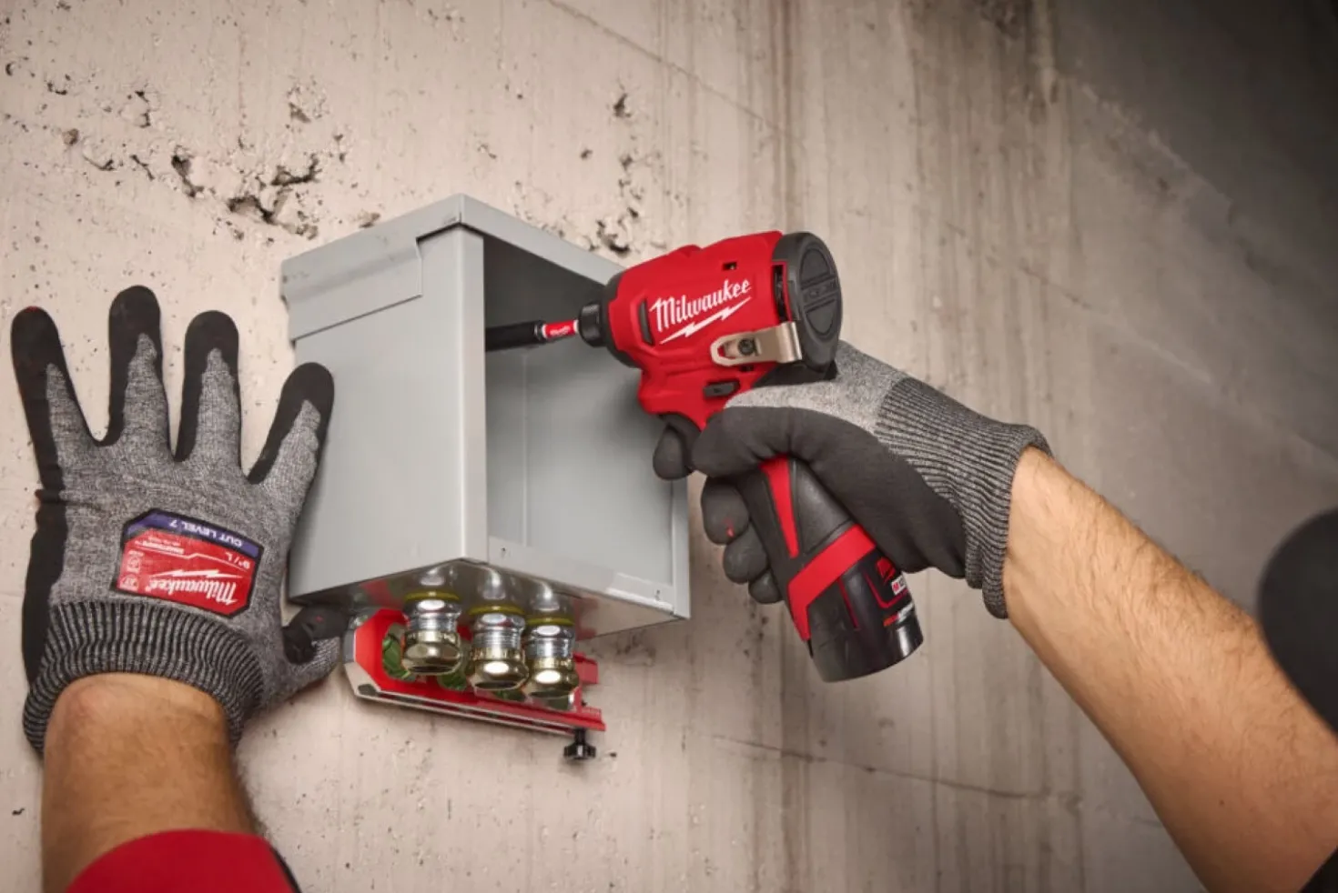 Milwaukee M12 BLIDRC-202C 12V Li-ion accu slagschroevendraaier set (2x 2.0Ah accu) in koffer - 124Nm