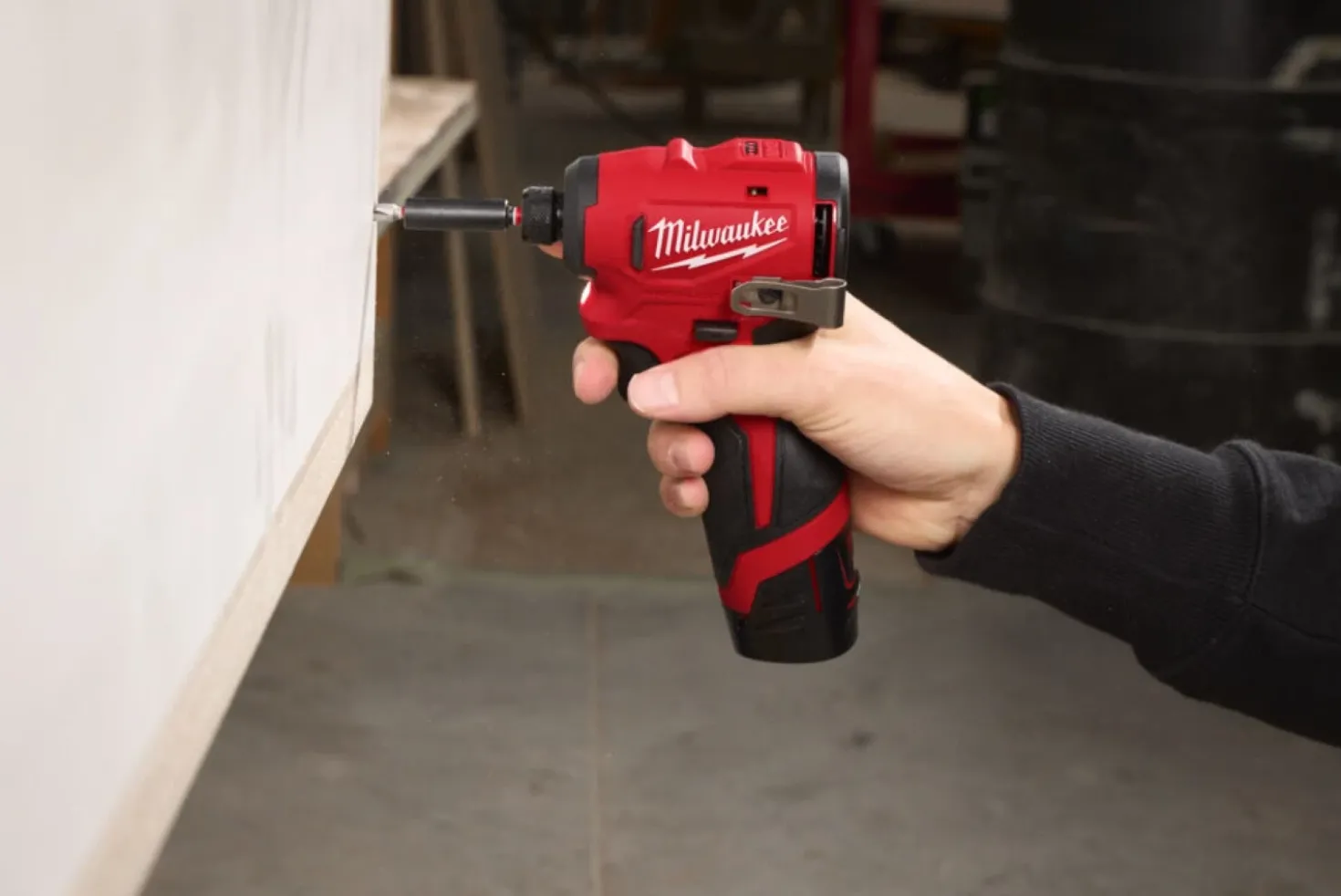 Milwaukee M12 BLIDRC-202C 12V Li-ion accu slagschroevendraaier set (2x 2.0Ah accu) in koffer - 124Nm