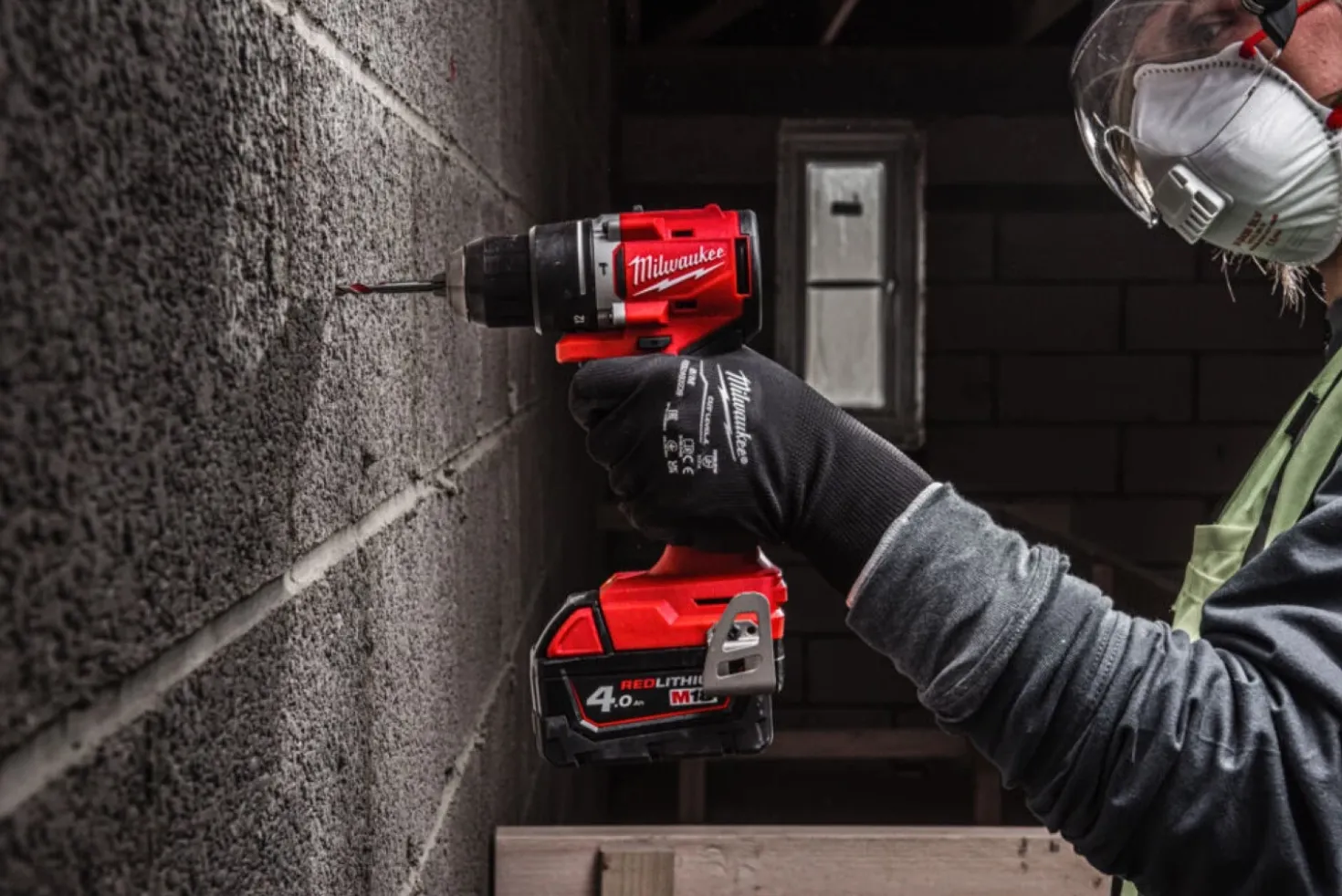 Milwaukee M18 BLPDRC-202C 18V Li-Ion accu klopboor- /schroefmachine set (2x 2.0Ah accu) in koffer