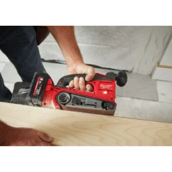 Milwaukee M18 FBTS75-552X 18V Li-ion accu bandschuurmachine set (2x 5.5Ah) in HD Box- 75 x 457mm