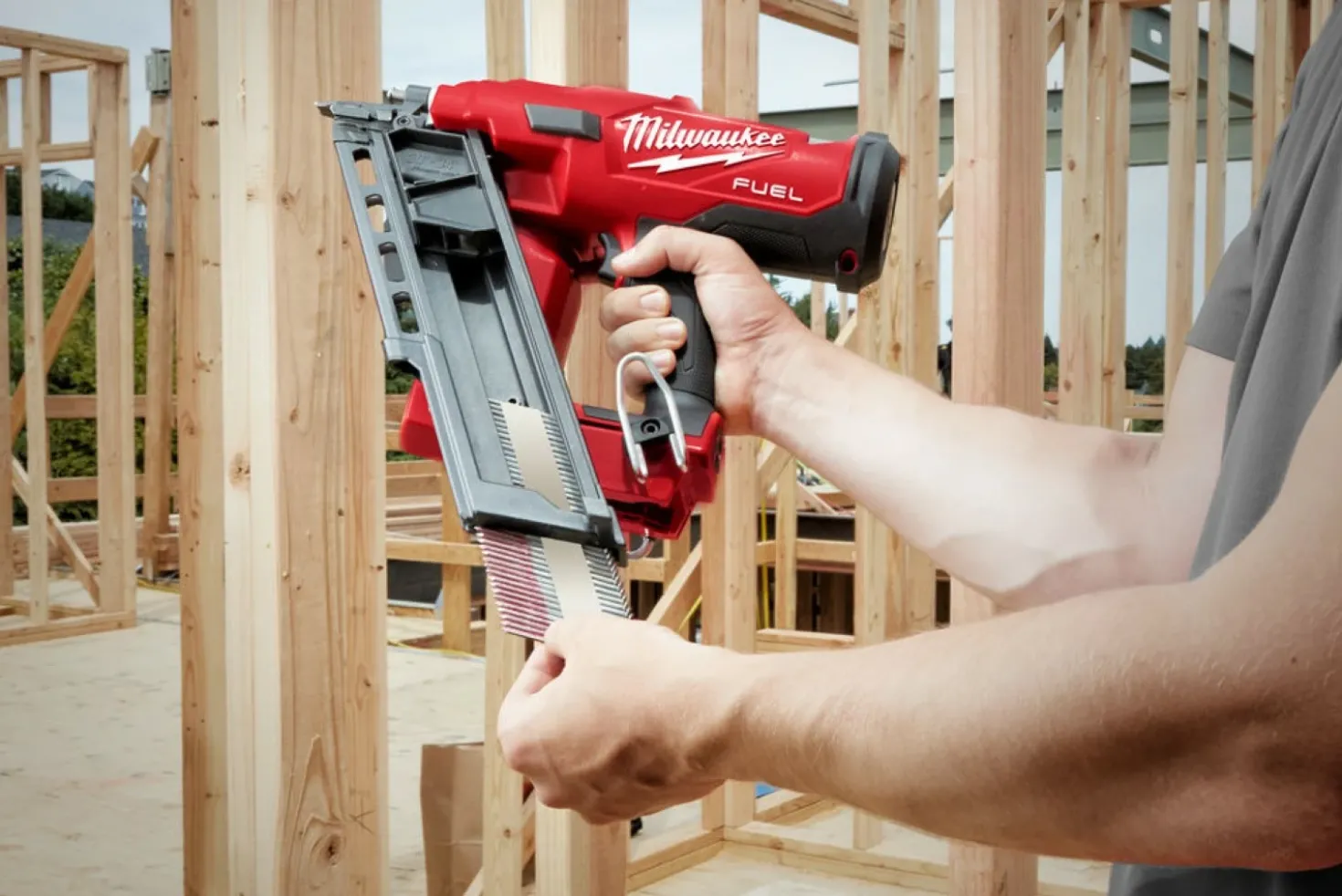 Milwaukee M18 FFN-502C 18V Li-Ion accu tacker set (2x 5.0Ah accu) in koffer - 2,9-3,32mm - 50-90mm