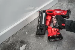 Milwaukee M18 FN16GA-202X 18V Li-ion Accu afwerktacker set (2x 2,0Ah) in HD Box