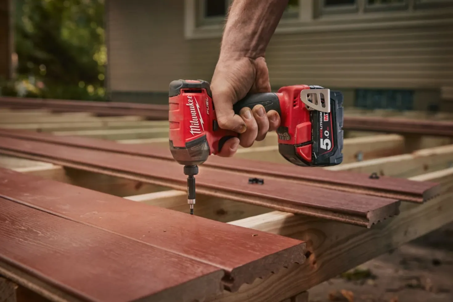 Milwaukee M18 FQID-501B 18V Li-ion accu slagschroevendraaier set (1x 5.0Ah accu) in tas