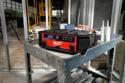 Milwaukee M18 PRCDAB+-0 18V Li-Ion accu packout bouwradio body - DAB+ - IP58