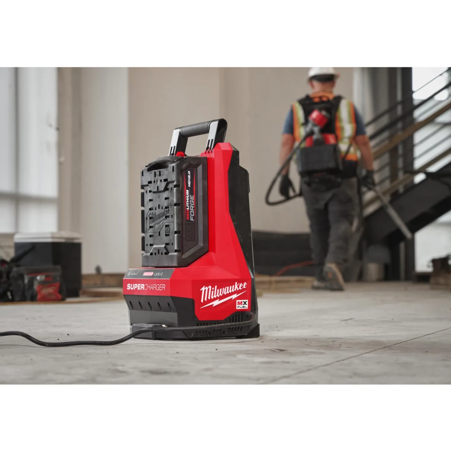 Milwaukee MXF SC MX Fuel Super snellader