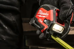 Milwaukee 4932492469 Rolmaat - 7,5m x 30mm - LED
