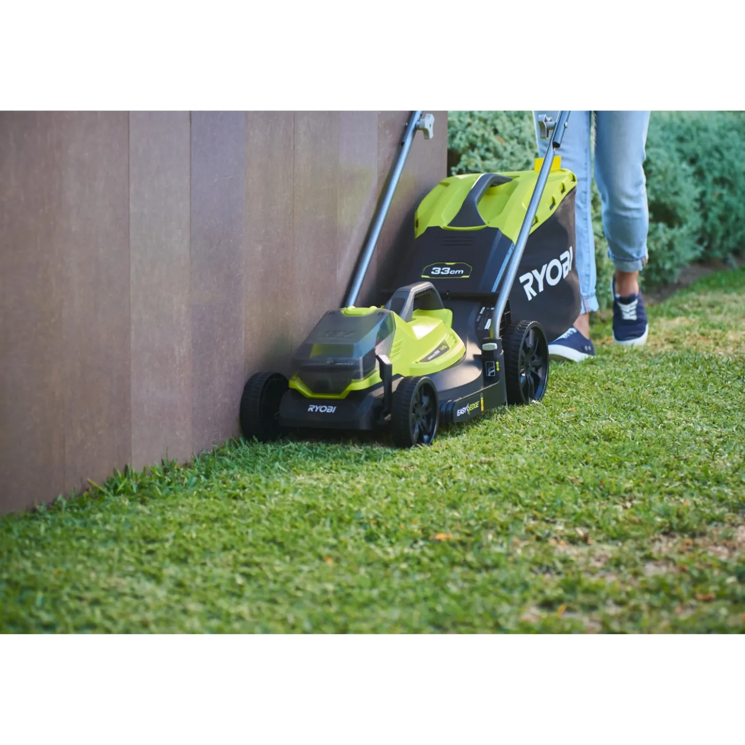 Ryobi RLM18X33B40 18V Li-Ion accu grasmaaier set (1x 4.0Ah accu) - 33cm