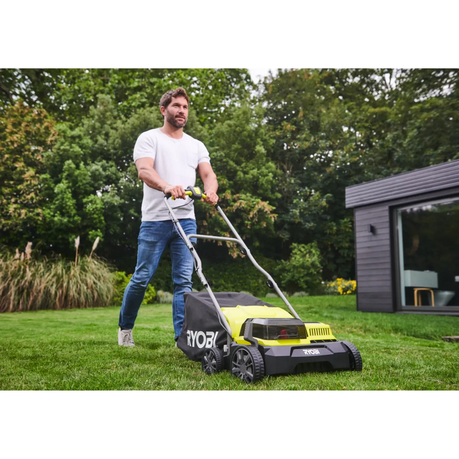 Ryobi RY18SFX35A-240 One+ 18V Brushless Accu Verticuteerder set (2x 4.0Ah) - 35cm