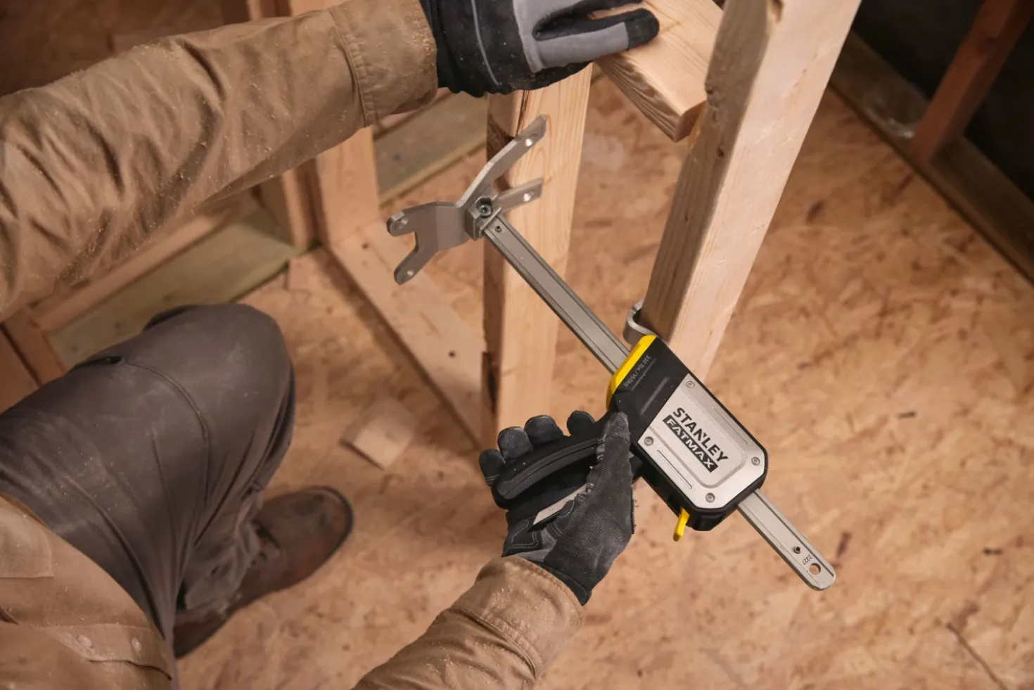 Stanley FMHT83552-1 FATMAX TradeLift Montagehulp - tot 150kg hefvermogen - 7-220mm - 2 stuks