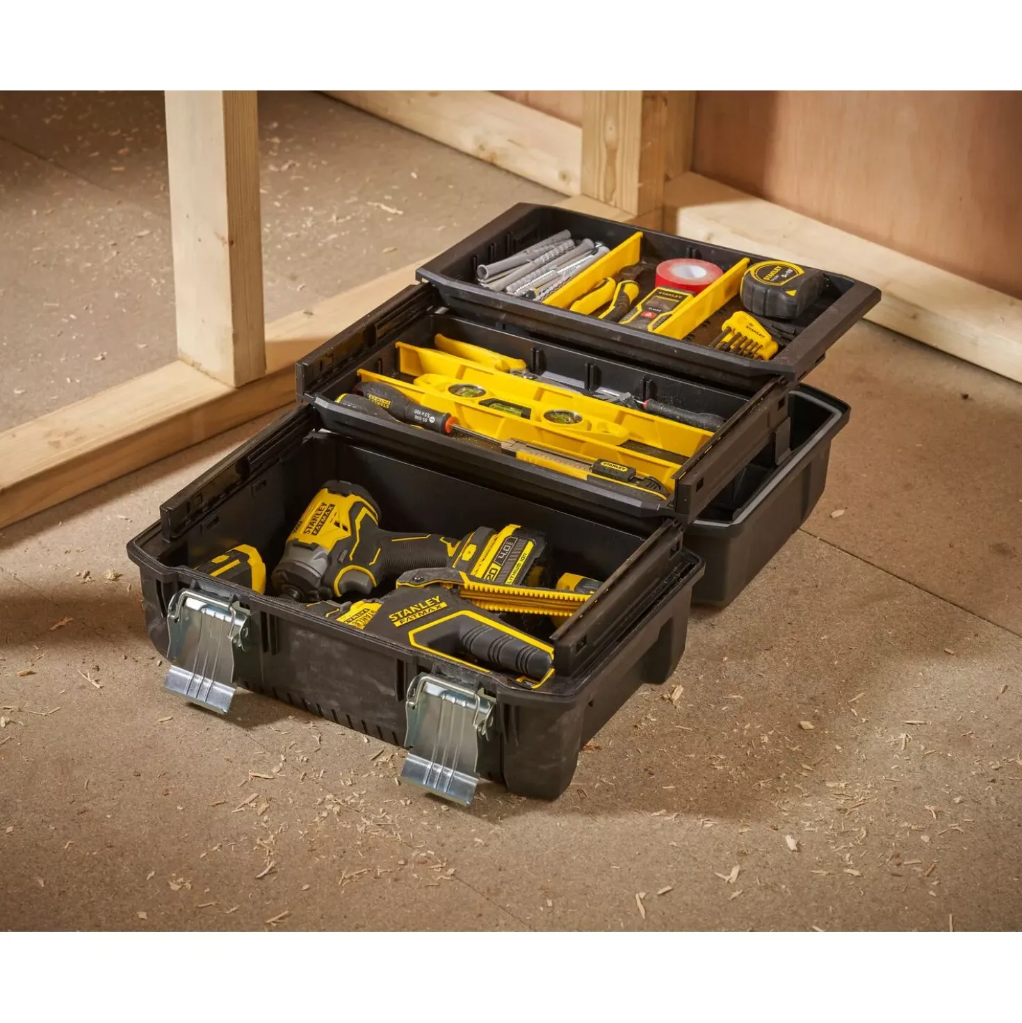 Stanley FMST1-71219 Gereedschapskist Cantilever 18"