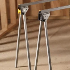 Stanley STST81337-1 Metalen schragen set - draagcapaciteit 340 kg (2 stuks)