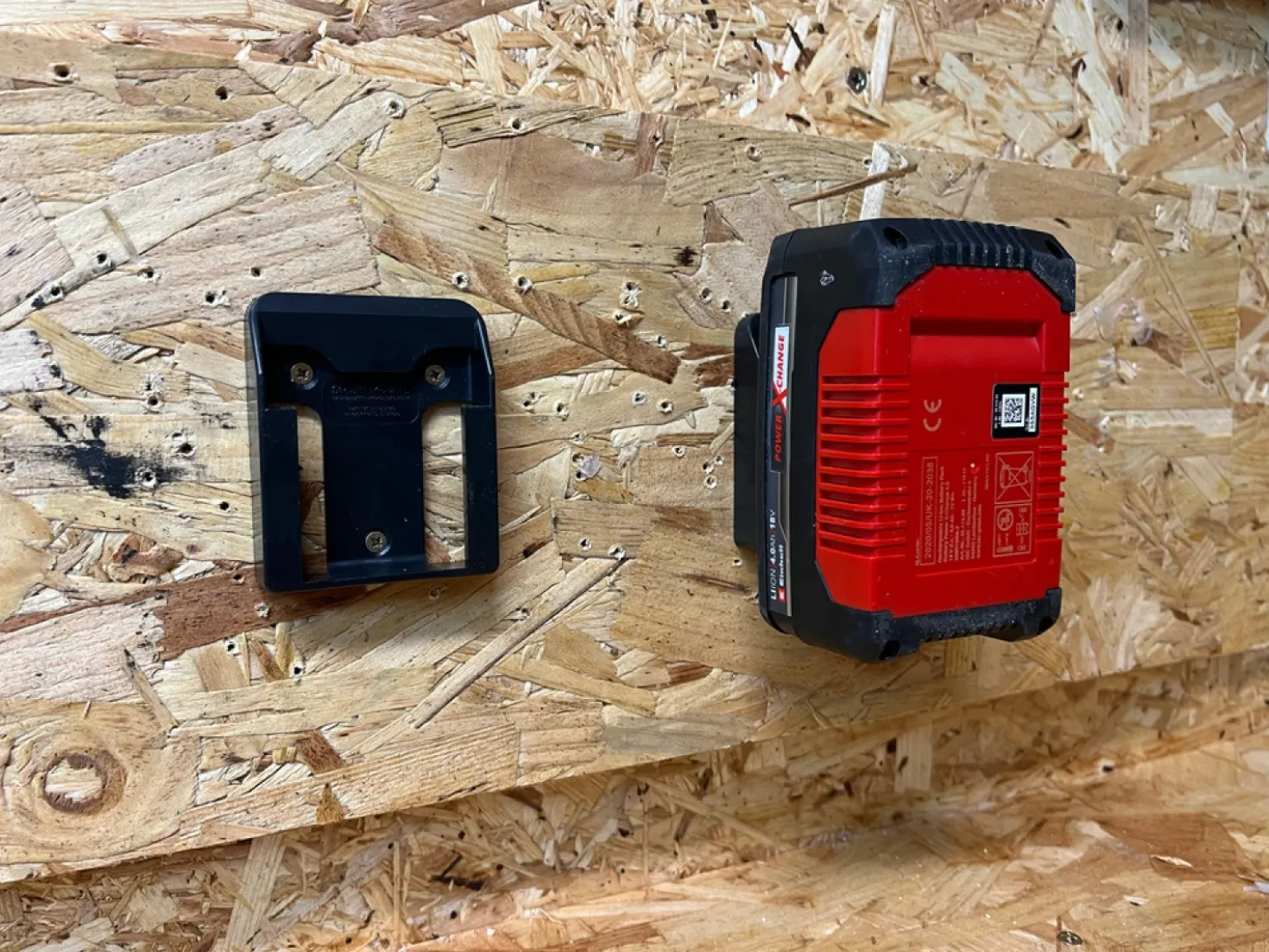 StealthMounts BM-EO18-BLK-6 Accuhouders voor Ozito/Einhell 18v - Zwart - 6 stuks