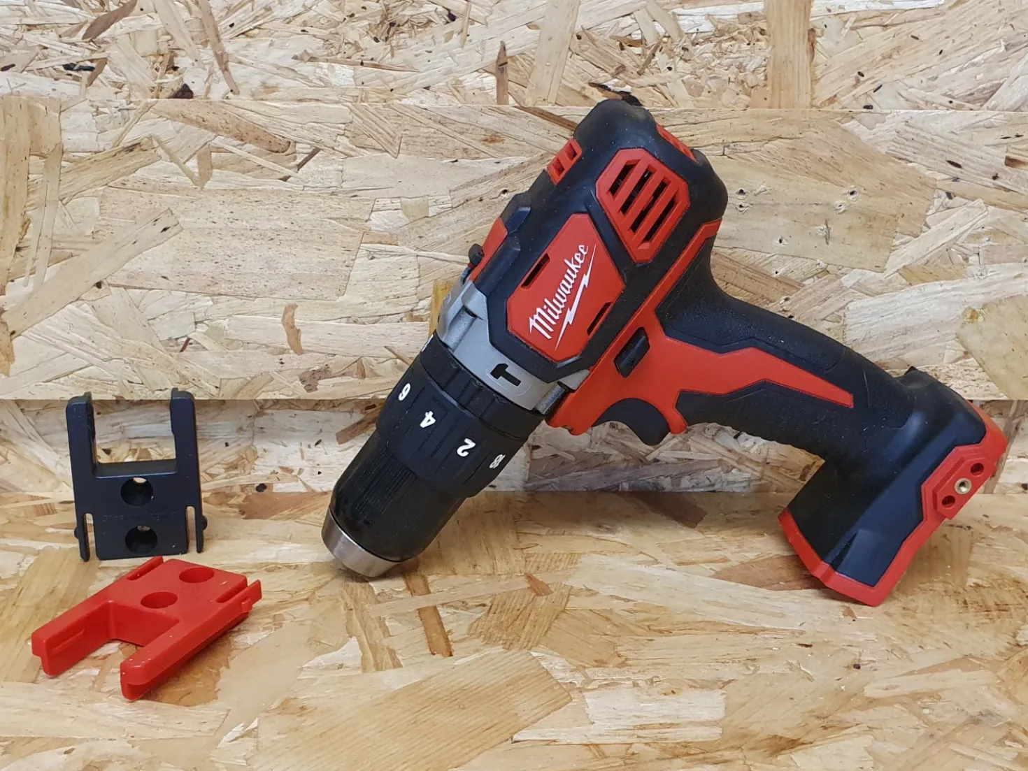 StealthMounts TM-MW18-RED-4 Machinehouder voor Milwaukee M18 - Rood - 4-pack