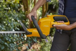 Stiga HT 100e Kit Accu heggenschaar set (1x 2,0Ah) - 50cm - 25mm