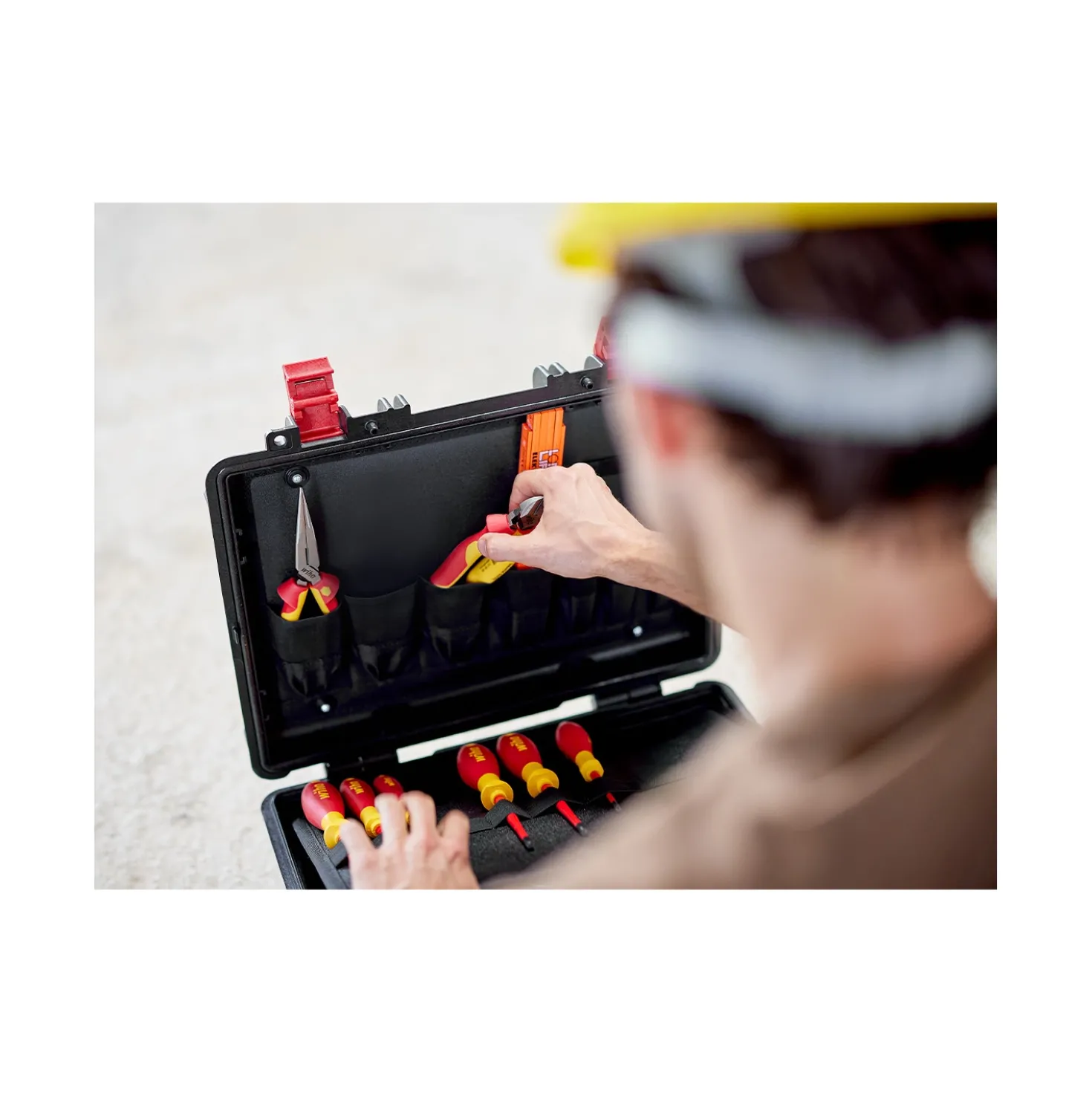 Wiha 47312 Basic set L electric Gereedschapset in koffer - 46-delig - voor elektriciens